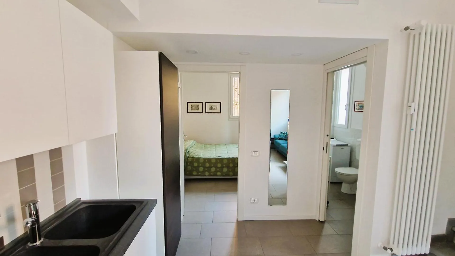Monteroom-Apartments contacts